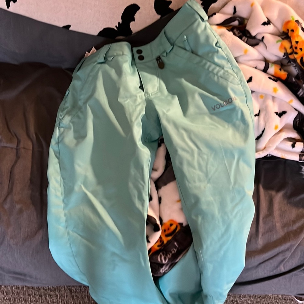 Volcom snow pants